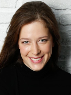 Dr.  Sarah Brüningk